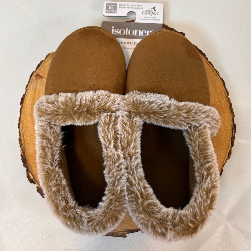 Isotoner Women's‎ Signature Memory Foam Slippers Brown with faux fur Size 9.5/10